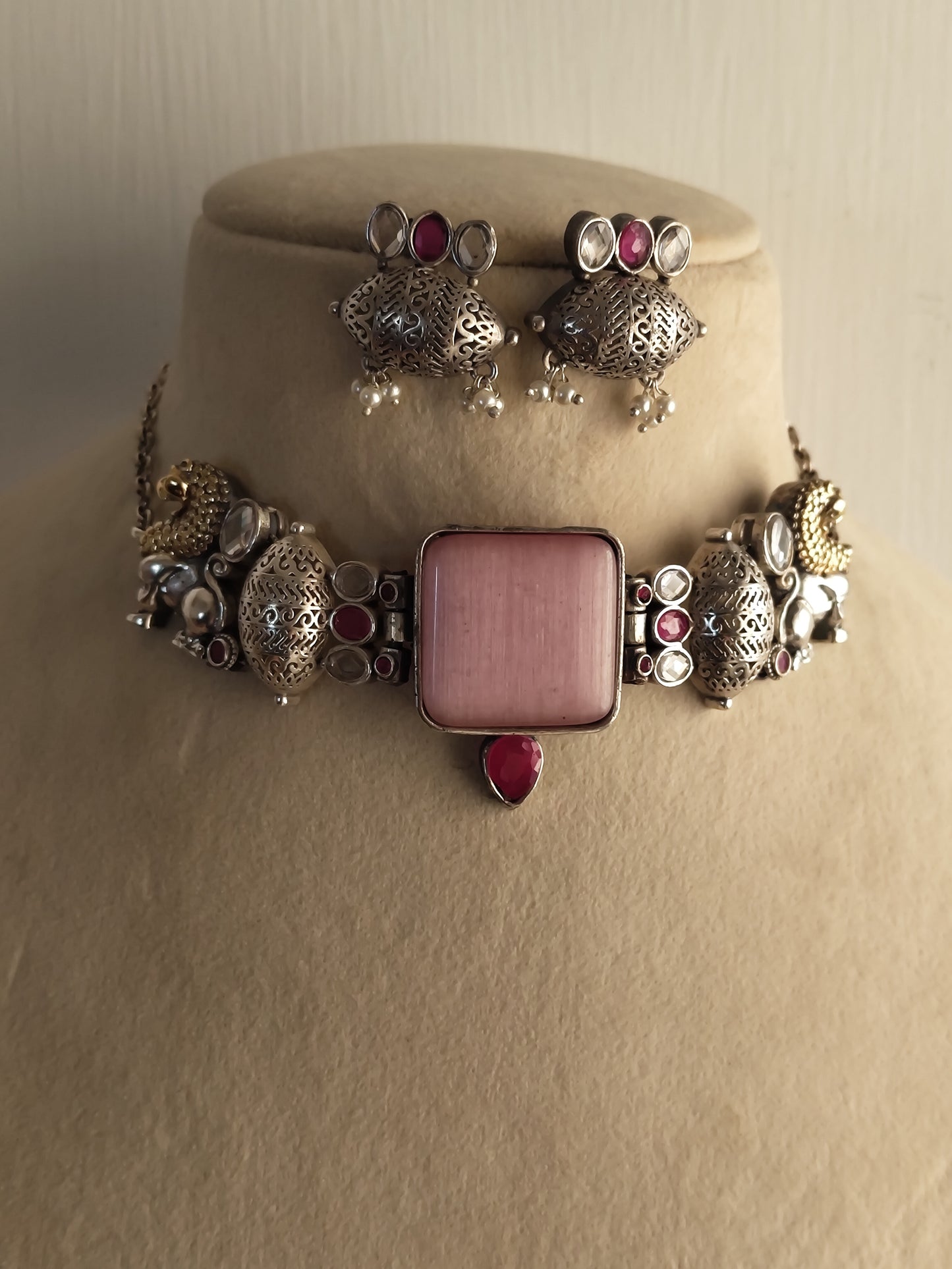 Zara pink stone choker set