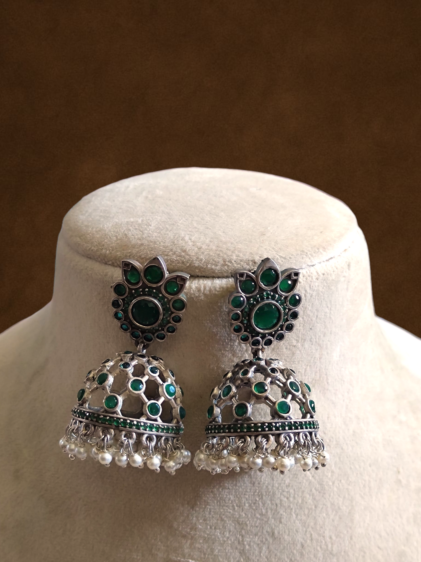 Srishtri statement Jhumka