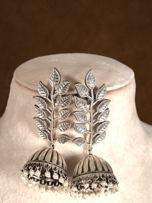 Raaga statement Jhumka