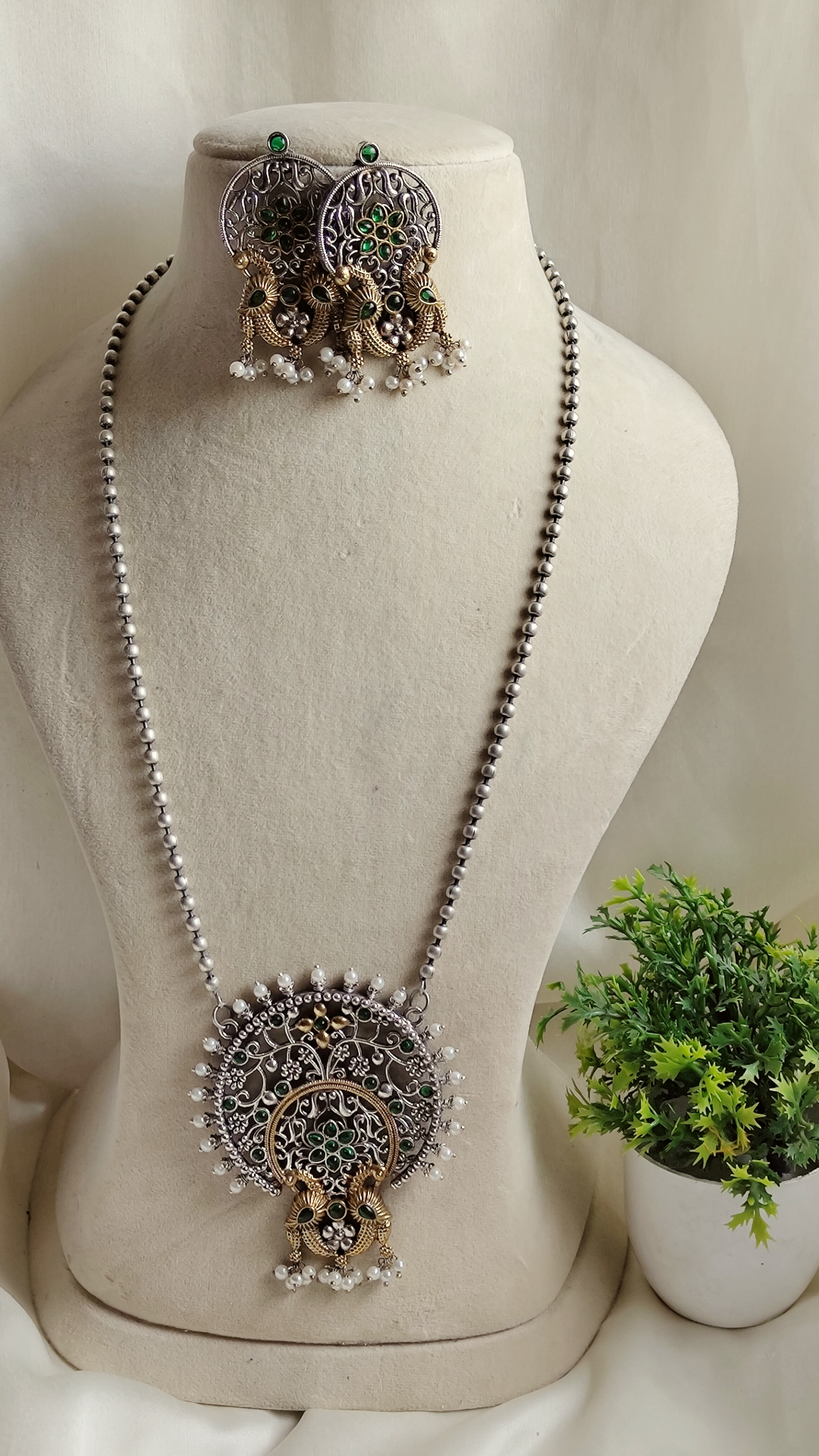 Rupika long necklace set