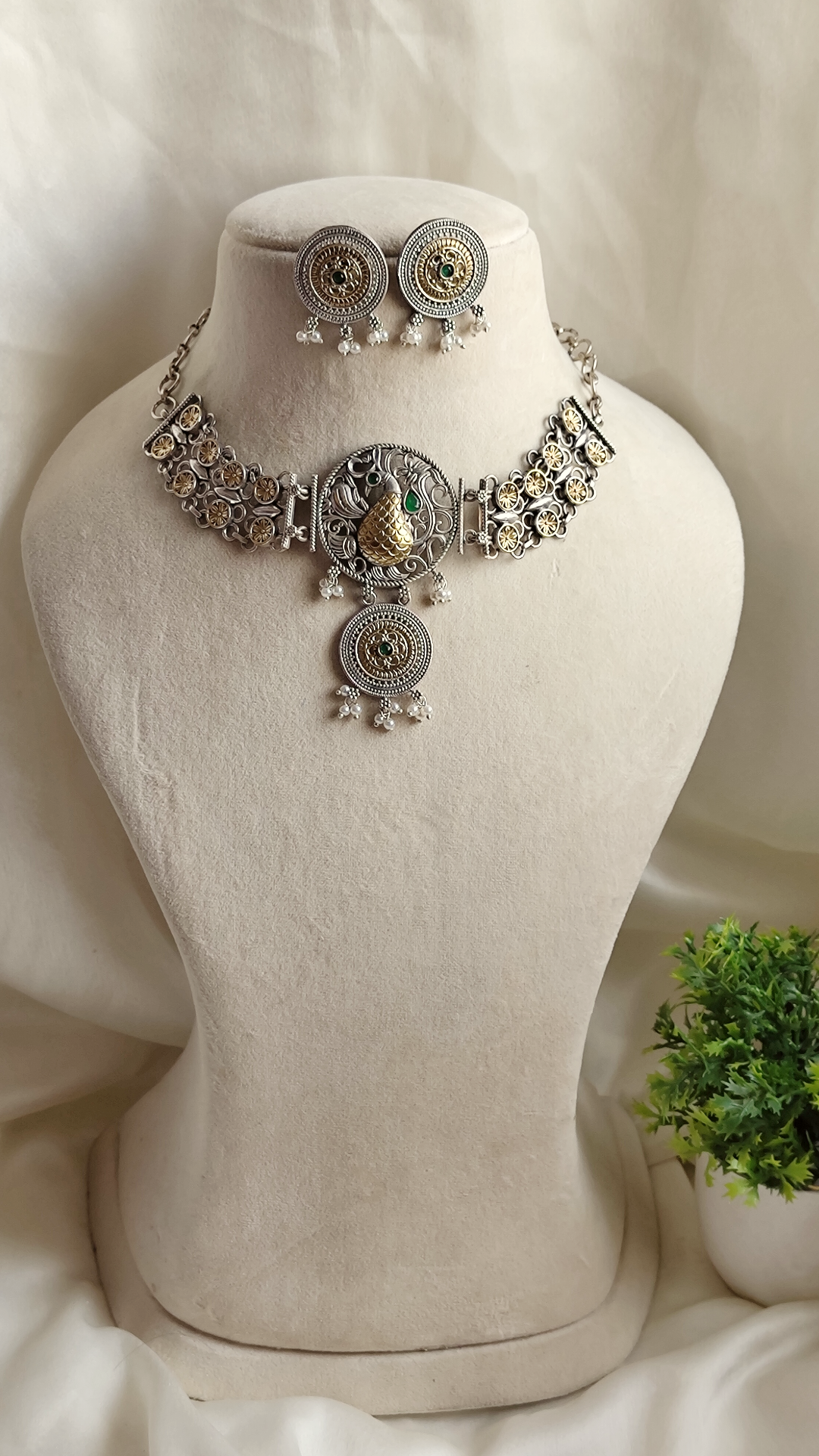 Mor dual tone necklace set