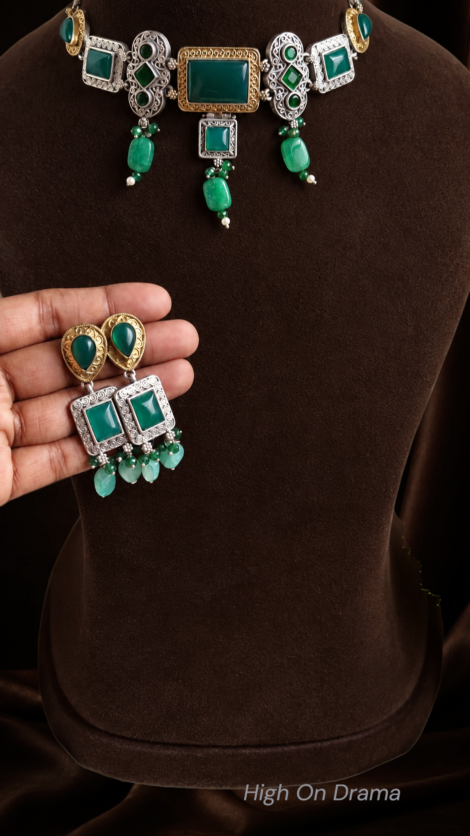 Zoulfia statement necklace set