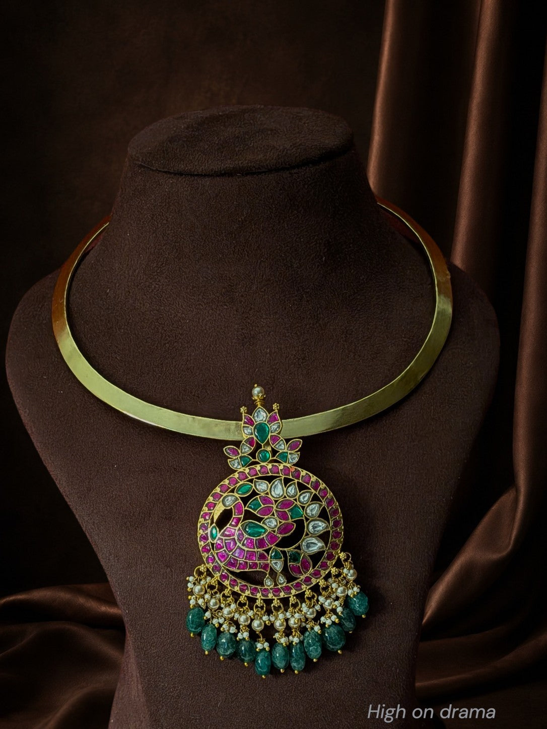 Sharvani jadau kundan hasli