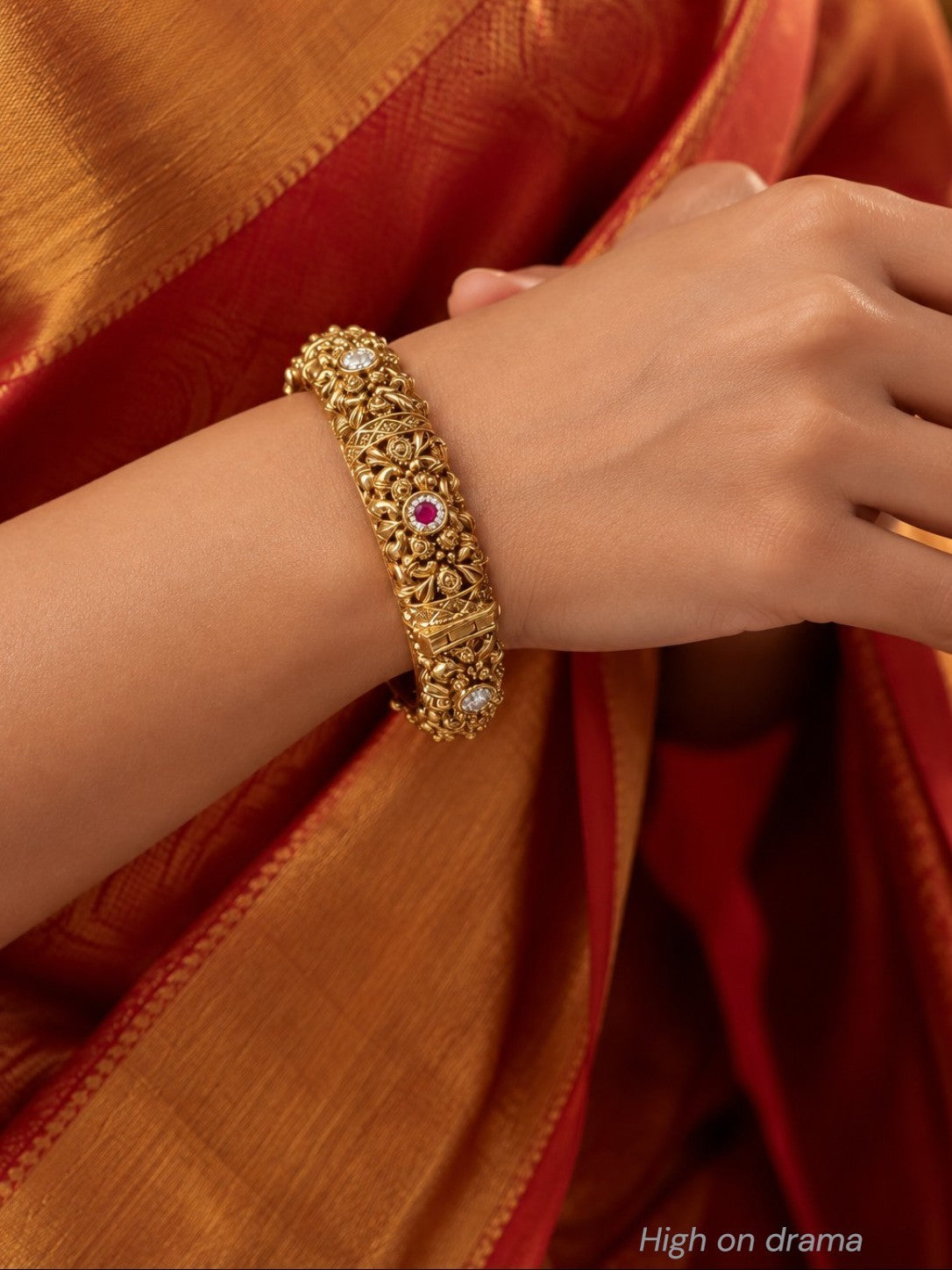 Mrinalini antique temple bangles