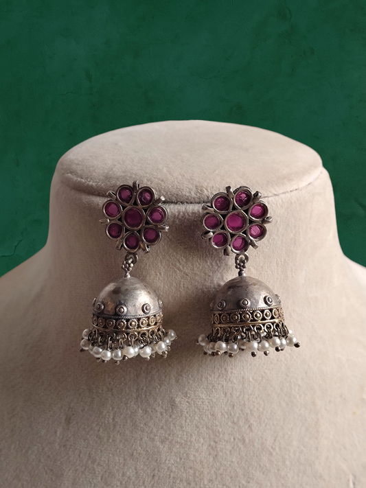 Ridhu jhumka