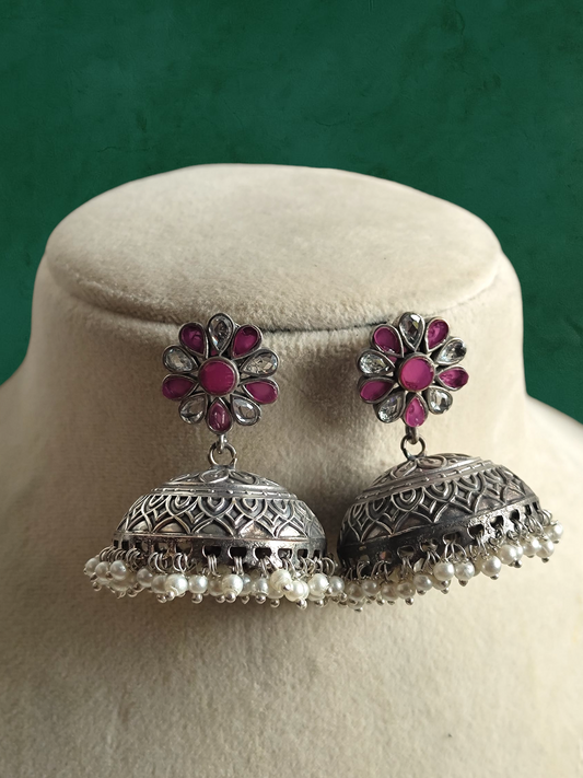 Nina jhumka