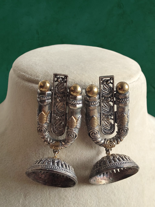 Tiara jhumka