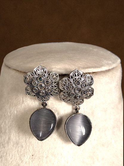 Maansi Stone dangler
