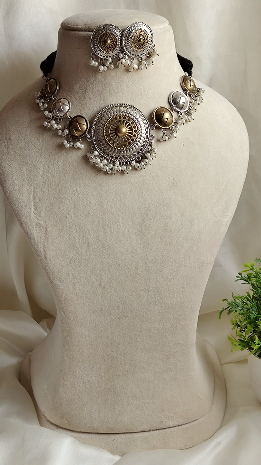 Mahika dual tone necklace set