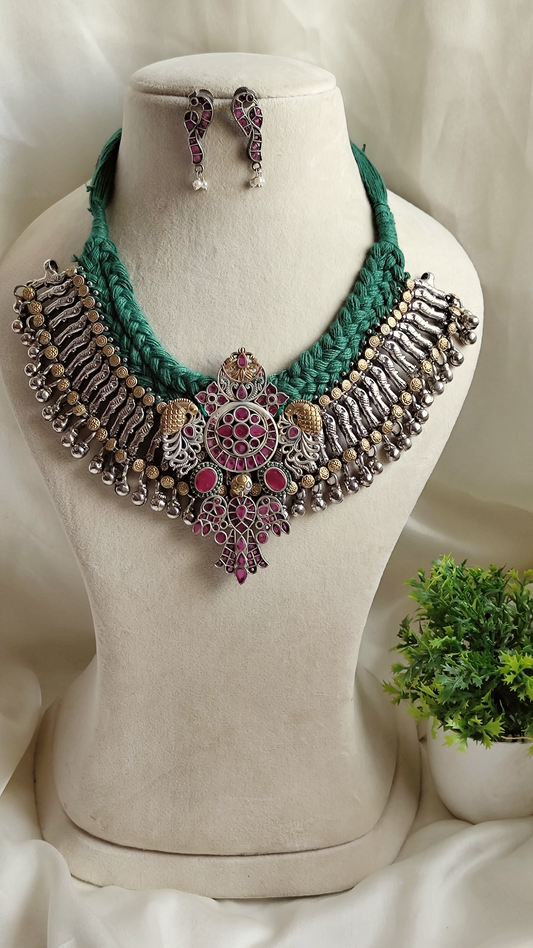 Moh statement necklace set