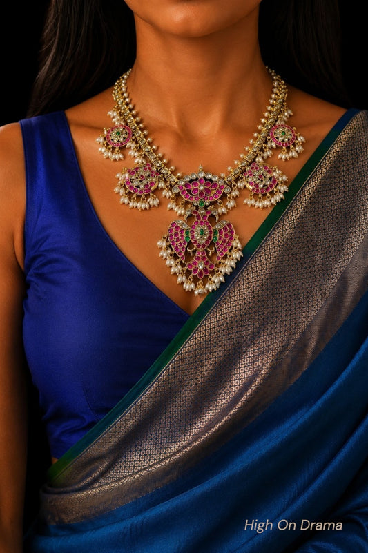 Gauri guttapulusu necklace set
