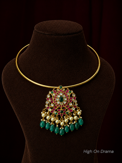 Aradhana jadau kundan hasli