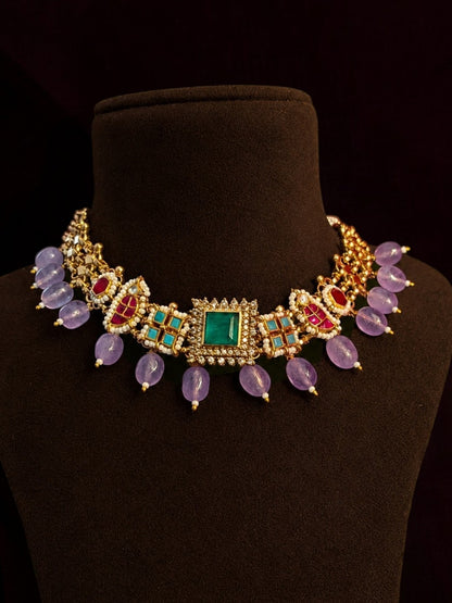 Hiranya pachi kundan fusion statement set