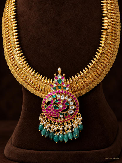 Dhanvi jadau pendant statement mala