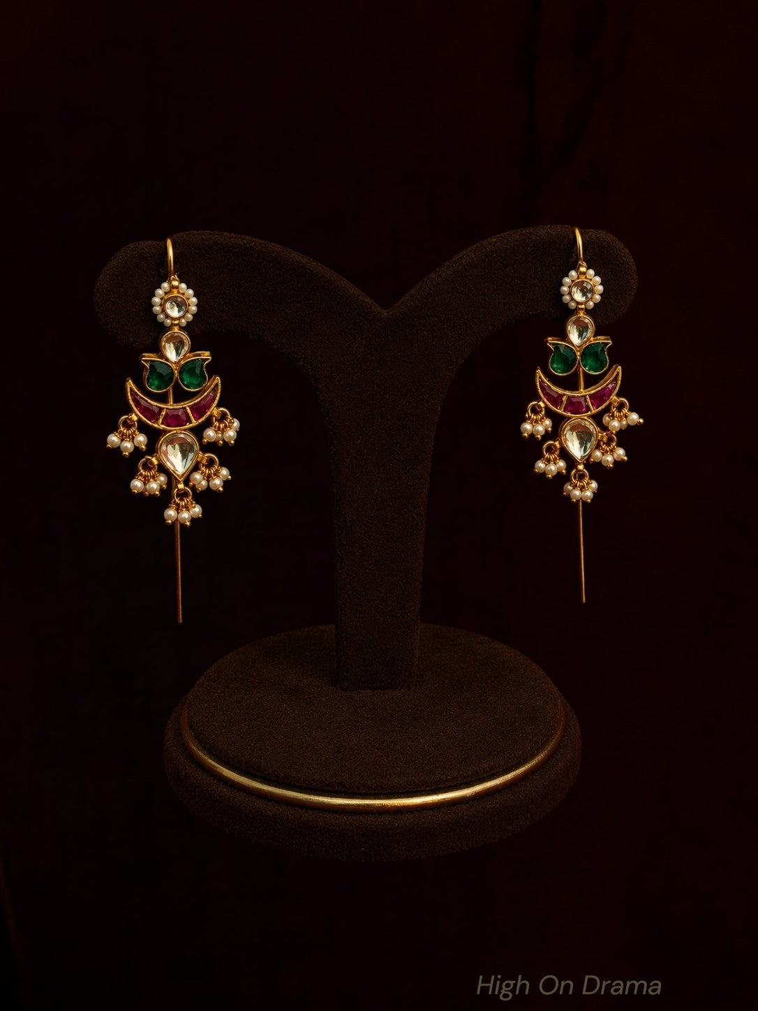 Ragini needle earcuff