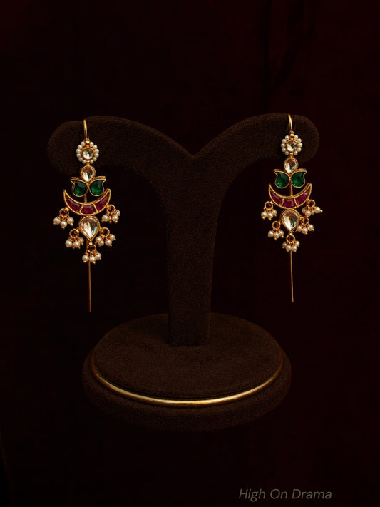 Ragini needle earcuff