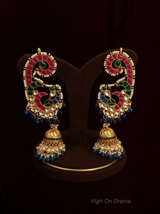 Avantika pachi kundan statement earcuff