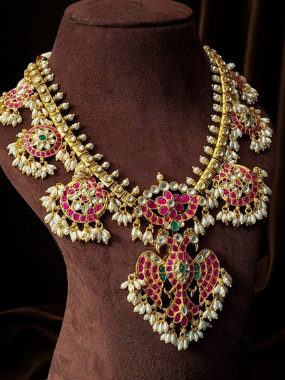 Gauri guttapulusu necklace set