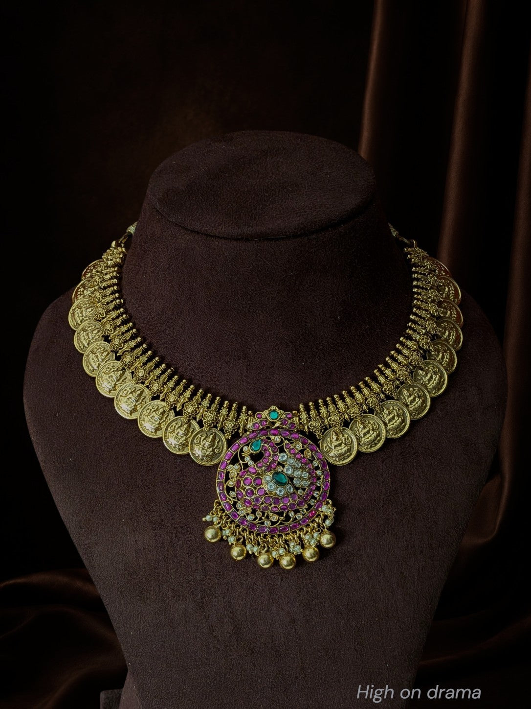 Neeraja kemp kasul mala set
